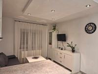 Kornel's Apartament - B&B Jelenia Góra