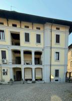 Casa Edoardo Rozzano Assago - Chambres d’hôtes