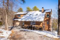 Mtn Views, Hot Tub, 2 Game Rms, Fire Pit, Pet Friendly, Top Mtn - B&B McGaheysville