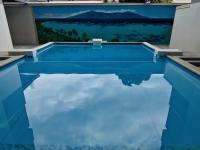 Tipanie- Great 1bedroom in PPT, AC w pool & open view - B&B Papeete