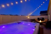 Retreat with Mineral Spa & Heated Game Room - Bed and Breakfast Star