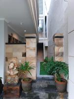 Koura Jimbaran - B&B Padang