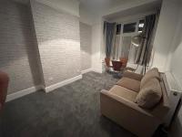 Spotless Ground Floor Apartment - Bed and Breakfast