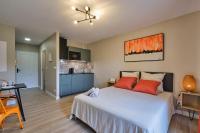 Au Céladon Parking gratuit, WIFI, Terrasse, Piscine - B&B Carcassonne