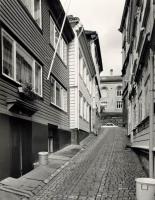 Dinbnb Apartments I Historical Two-Floor Apartment with Rooftop Panorama I 1645 Heritage - Chambres d'hôtes Bergen