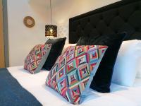 1 bedroom suite in Holt with parking - B&B