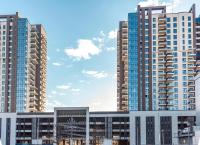 Urban Oasis 16th Floor Penthouse, City center, Free private parking - Bed and Breakfast Skopje