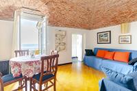 Sea View Suite - Sleeps 3 - Free Parking - B&B Cervo
