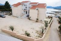 Apartment mit Terrasse