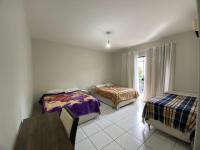 Chambre avec 2 Grands Lits Queen-Size