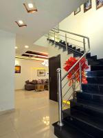 Opulent 5-BHK Entire House in Bahria Town Phase 3 - B&B