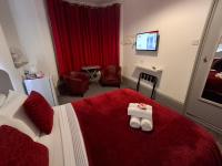 Double - Room 1 - En-Suite (Low floor, city view)