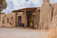 Casita Mistica A Southwest Adobe Field Home - B&B