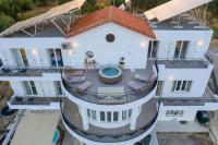 White House Chersonisos with Private swimming pool - B&B