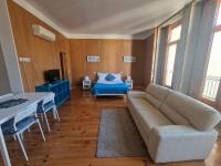 Studio (3 Adultes)