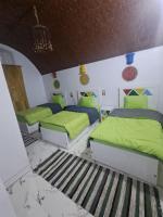 Habitación Triple con balcón