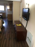 Zimmer mit Kingsize-Bett