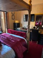 Four Poster Suite