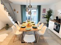 Modernes & zentrales Haus - 130 qm - 13 Min bis Köln Messe - B&B