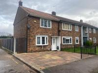 Contemporary 2-Bed House near Basildon Station - Chambres d’hôtes