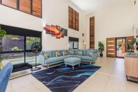 Dolphin Dreamin' with plunge pool - B&B Agnes Water