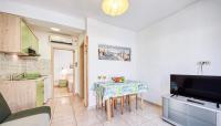 Apartamento de 1 dormitorio con vistas al mar
