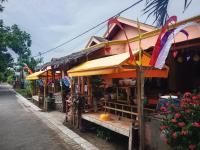 Novita Homestay - B&B