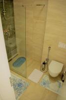 One-Bedroom Apartment with Balcony and Mountain View  