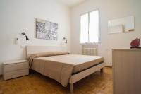 One-Bedroom Apartment with Balcony