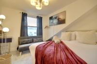 Seafront Top Floor Apartment - B&B Portsmouth
