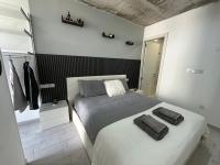 Paceville - 3A - Stylish 2BR Centre Apartment - B&B San Julian's