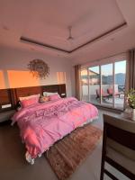 Three-Bedroom Premium Apartment with Balcony