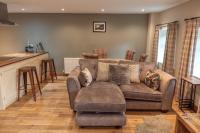 9 Riverside Walk - B&B