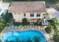 Spacious 2BR Vacation Homes with FREE Gym, Parking & Pool near city center - B2 1Nambulite - B&B Puerto Princesa