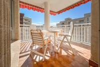 El Tiburon - Piso con espectaculares vistas al mar - solo para familias ideal para 4 personas - aire - calefacción - Ganador AWARD 2025, 2024, 2023, 2022 - B&B