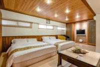 Japanese-Style Quadruple Room