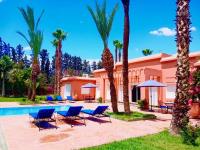 Villa Rayan Marrakech secteur Palmeraie dans Propriété de 2 hectares avec jardin arbres fruitiers - Ferienwohnung Marrakesch