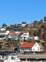 Exclusive apartment in Kristiansand - Høllen - B&B Kristiansand