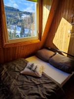 Apartment with Mountain View