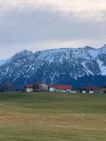 AllgäuBlick - Ferienwohnung mit Bergblick - Königscard - Chambres d’hôtes Hopferau