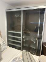 Zimmer mit Queensize-Bett