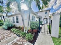 Oasis pool in Miami, Coconut Gove, UM, Downtown Miami - B&B