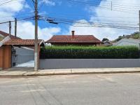 Casa Moderna - 2 Suítes próxima ao Portal em Campos do Jordão - B&B Campos do Jordão