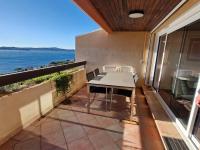 Appartement 2 pièces avec climatisation, terrasse, piscine et parking, près de la mer à Ste Maxime - Chambres d'hôtes Sainte-Maxime