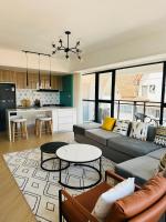 Elegant & Comfy 3-Bedroom Suite With Pool, Restaurant, Sauna, Bistro, Gym, Office Space, Fast Wi-Fi & City Views - Ferienwohnung Nairobi