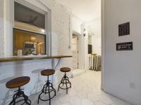 The Dugout Bar Just Steps from Wrigley Field - B&B