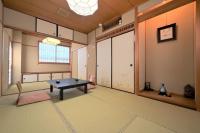 Vierbettzimmer im japanischen Stil