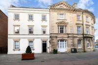 Modern Apartment in Historic Gloucester Quays - B&B