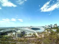 Olympic Park Gem 2 bedroom condo -Pool Gym Parking - B&B