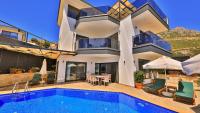 Kalkan 4 Bedroom Villa 5363 - B&B